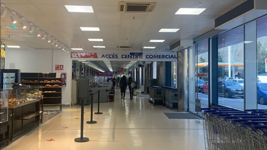 Descubre el centro comercial River Andorra: un paraíso para las compras