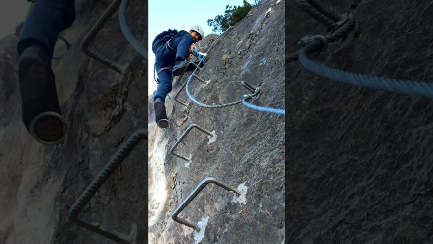 Descubre la emocionante experiencia de la Via Ferrata en Arinsal